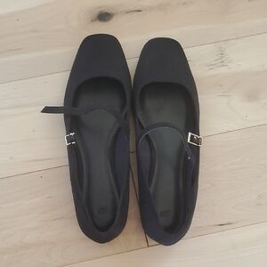 H&M Black Women's Flats with Gold Buckle